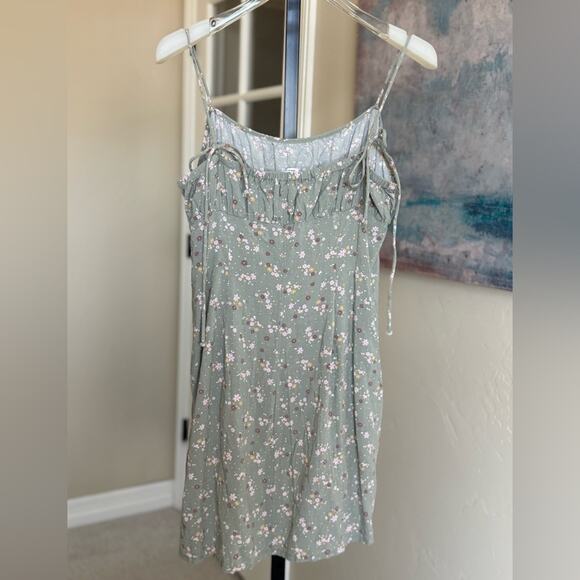 Cotton On Sleeveless Tie Mini Dainty Floral Dress in Women’s size Medium Green - Picture 4 of 4